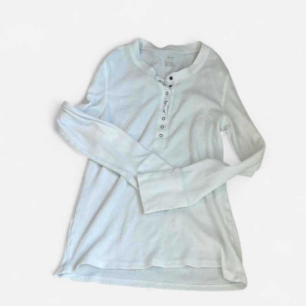 Aerie white ribbed long sleeve shirt in a L